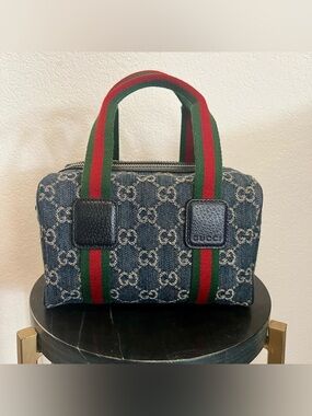 NEW ❤️Gucci💚 Mini GG Handbag in Blue & White GG Denim